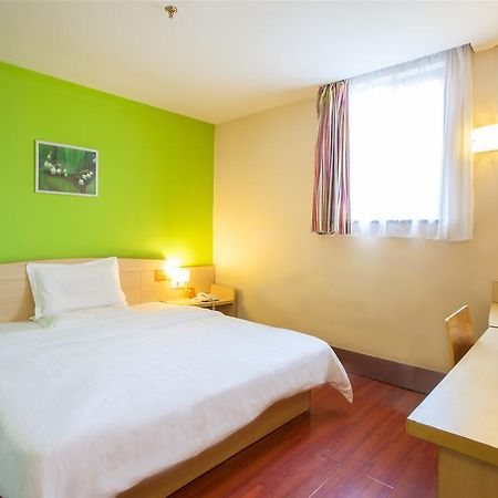 7Days Inn Guangzhou Nonglinxia Road Ouzhuang Subway Station Buitenkant foto