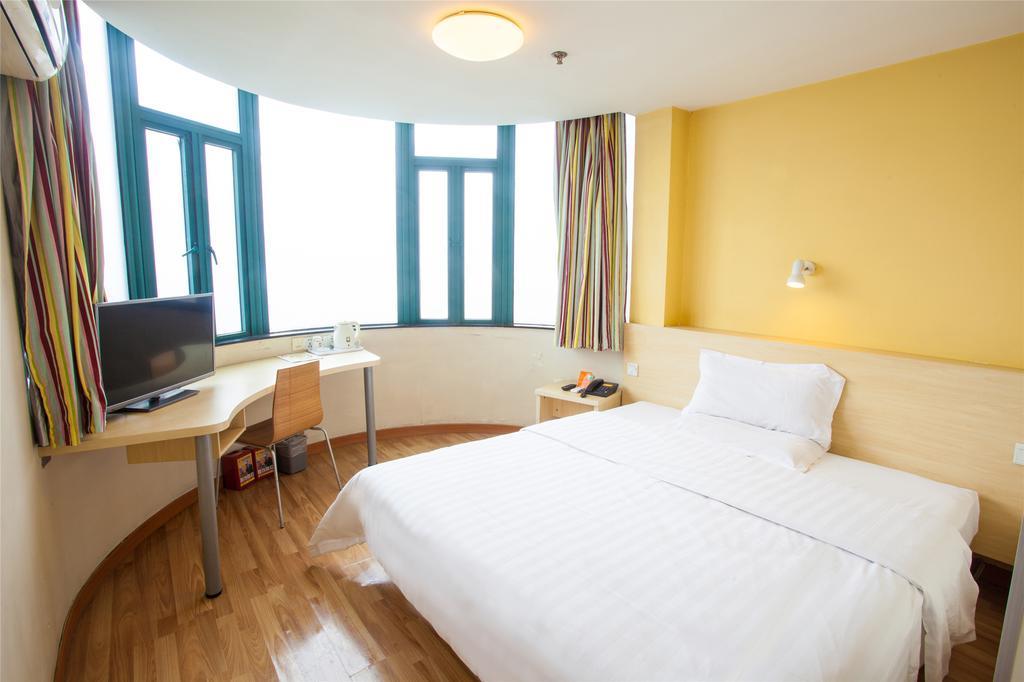 7Days Inn Guangzhou Nonglinxia Road Ouzhuang Subway Station Buitenkant foto